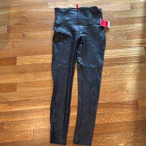 NWT Spanx Faux Leather Leggingsgs womens size large